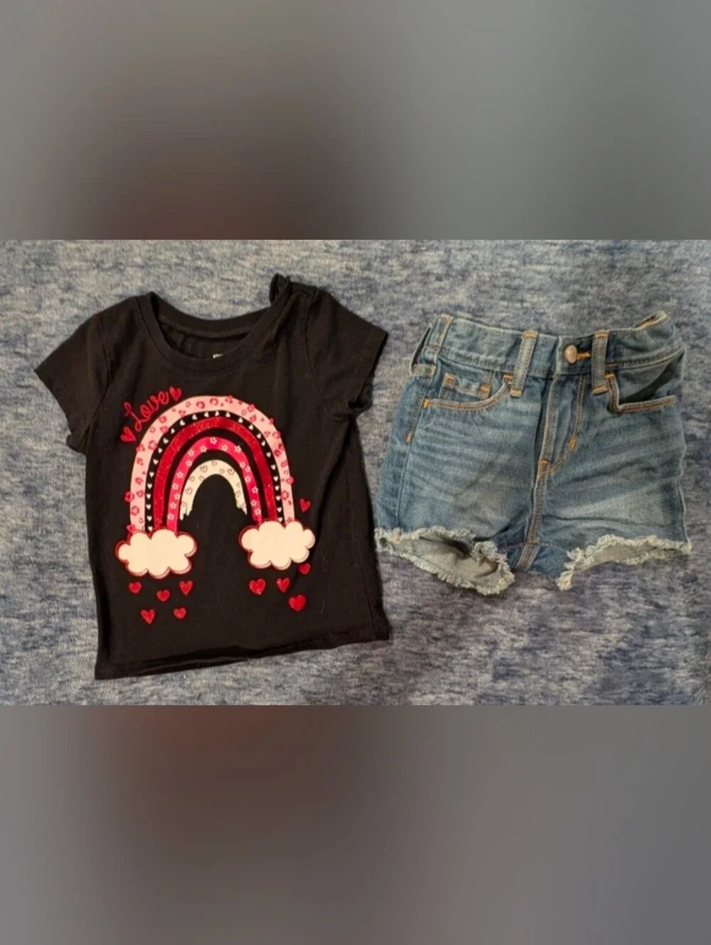The Children's Place 2T Black T-Shirt And Old Navy Shorts